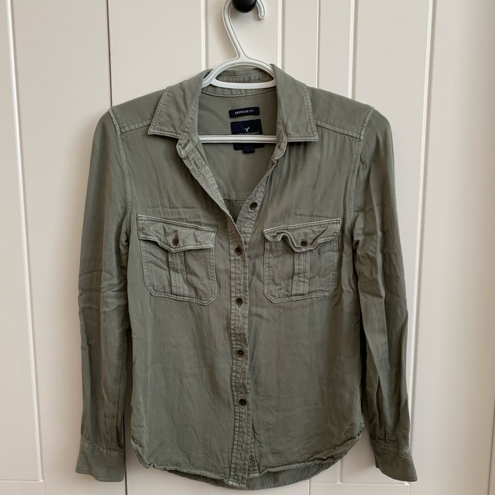 American Eagle Olive Green Button Up Shirt